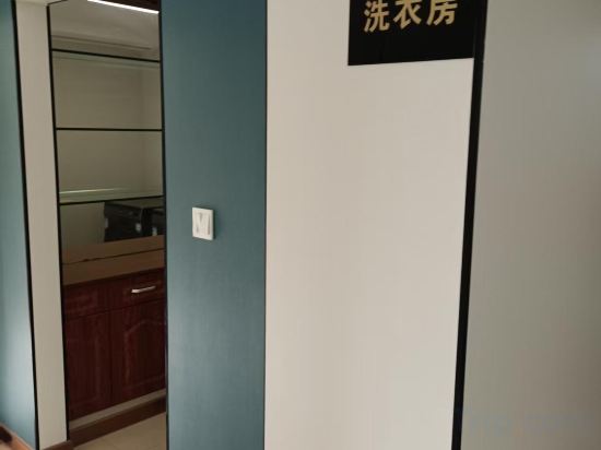 Others 4, Ying Fa Hotel, Shanghai