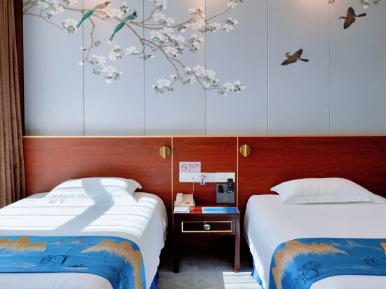 Yangfeng Yiju Hotel Room Type - Executive 2-bed Room