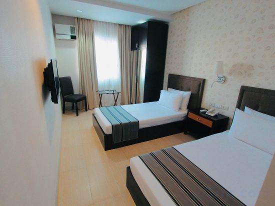 Queen Margarette Hotel Mauban Room Type - Deluxe Room