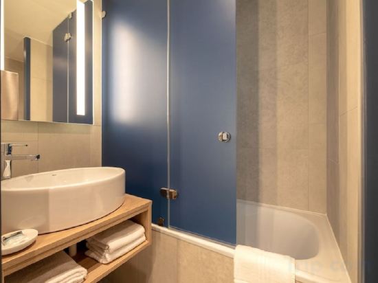 Mercure Budapest Castle Hill - Tap to explore photos