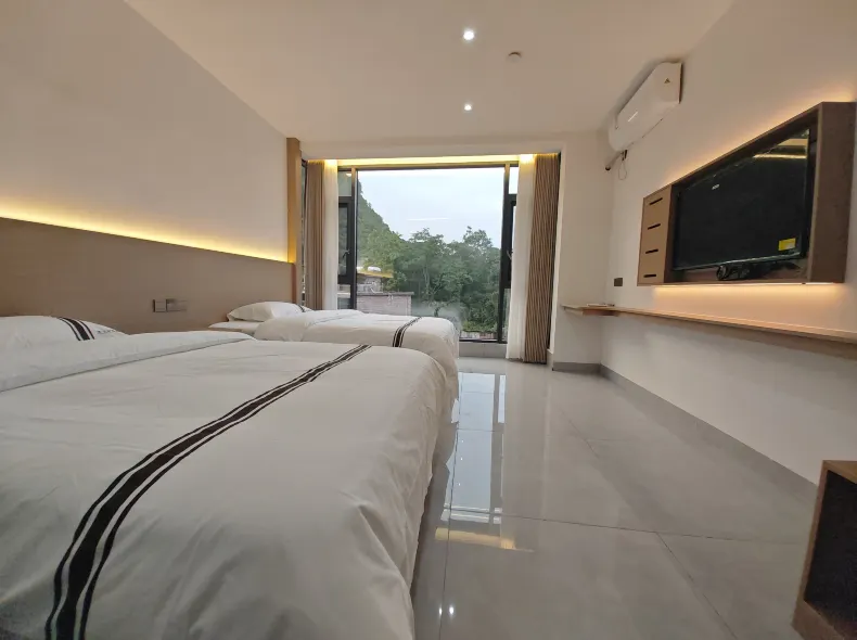 Q Plus Libo Maolan Traveller's Home