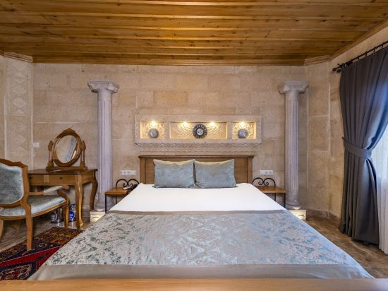 Cratus Stone Palace Room Type - Junior Suite