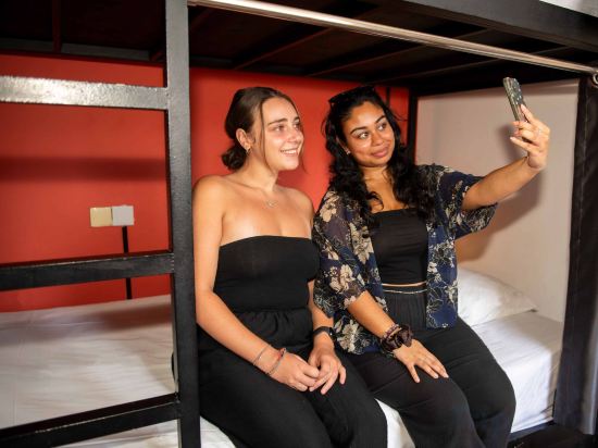 Mad Monkey Phnom Penh Room Type - Standard 4-Bed Female Dorm