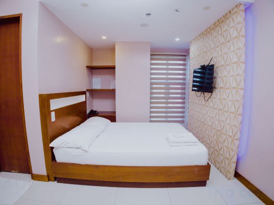 Coastal Hotel Iloilo Room Type - Standard Room