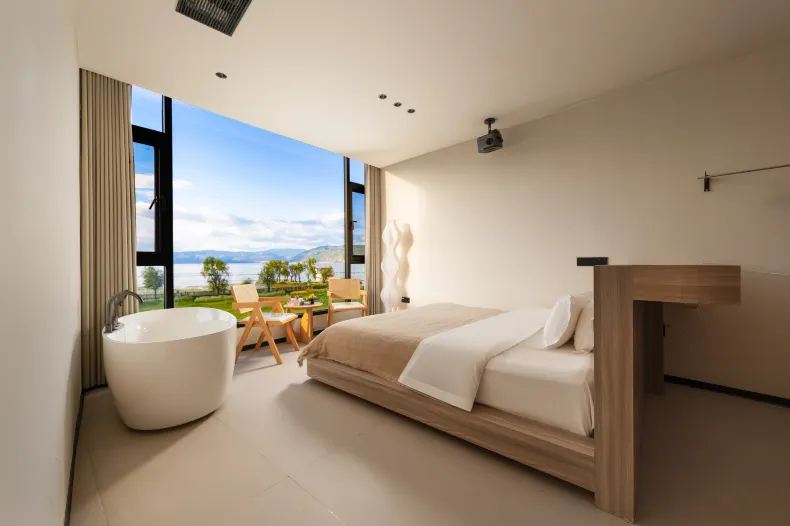 Xiaoluchenke Seaview Design Hotel (Dali Erhai Branch)