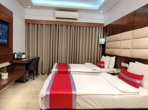 White Palace Hotel Room Type - Super Deluxe Twin Room