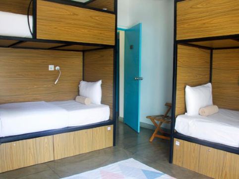 C1 Colombo Fort Room Type - 6 Bed Female Dorm