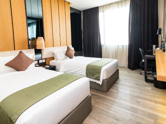Eska Hotel Room Type - Superior Twin Room