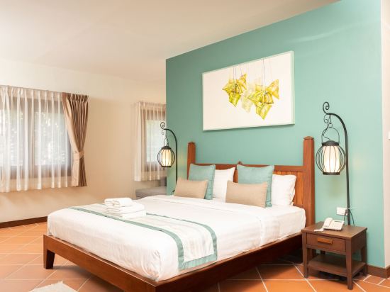 Villa Sanpakoi Room Type - Street view Junior Suite King