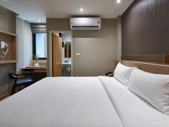 Almas Hotel Bangkok - Tap to explore photos