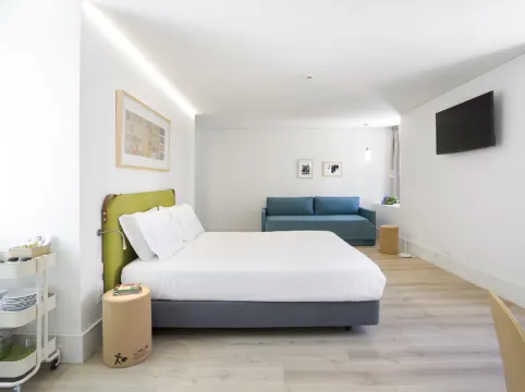 LSA Ascensor da Bica by Numa