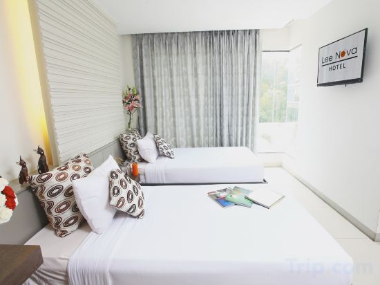 Leenova Hotel Room Type - Studio Twin Room