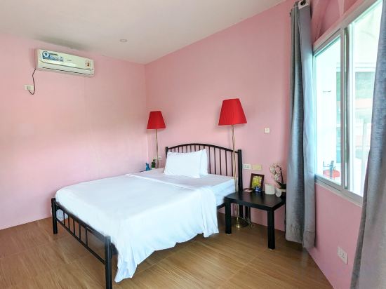 Phoenix.PG Diving Resort Room Type - Cozy Queen RoomA9