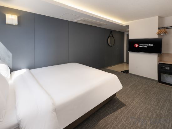STAZ Hotel Myeongdong II - Tap to explore photos