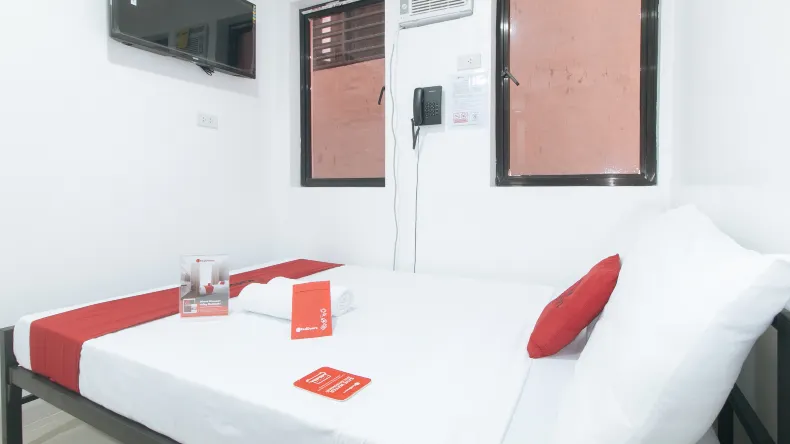 RedDoorz @ El Grande Inn Santa Cruz Manila