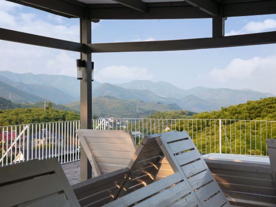 Others 5, in mount, Huzhou