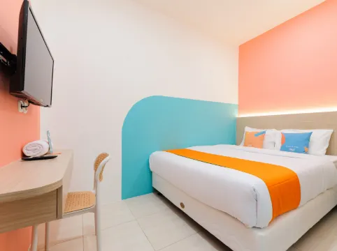 Sans Hotel Cengkareng