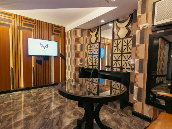 Hotel Ava Cuneta - Tap to explore photos