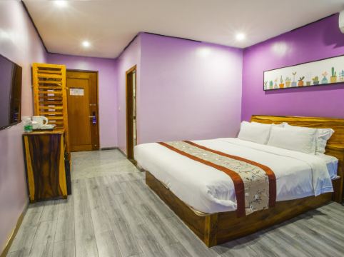 Junlan Hotel Room Type - Superior Queen Room