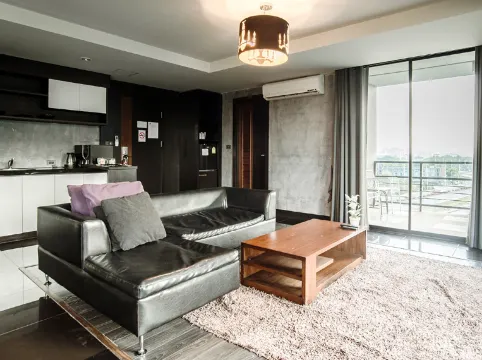 B2 Black Business and Budget Hotel