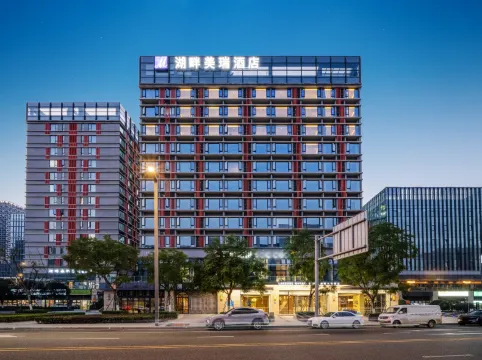 LAKESIDE MYRARE HOTEL