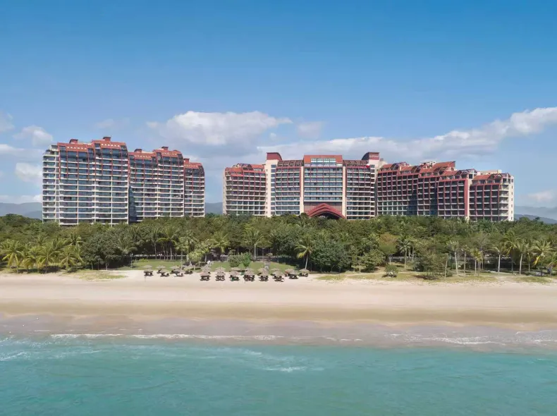 Pullman Oceanview Sanya Bay Resort & Spa