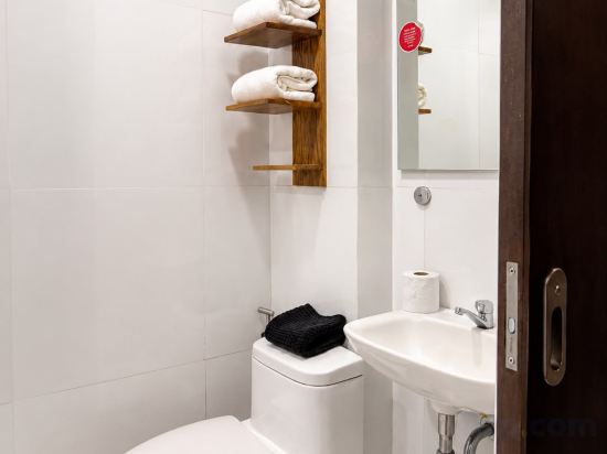 Airo Hotel-Manila - Tap to explore photos