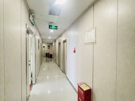 Others 4, Haoyijia Hotel, Ürümqi