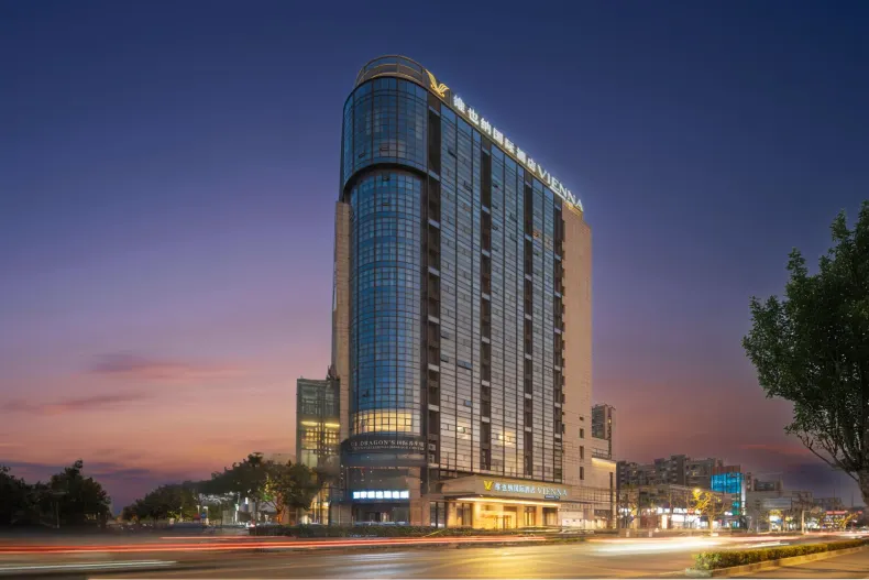 Vienna International Hotel (Shanghai National Exhibition and Convention Center Cao'an Road)