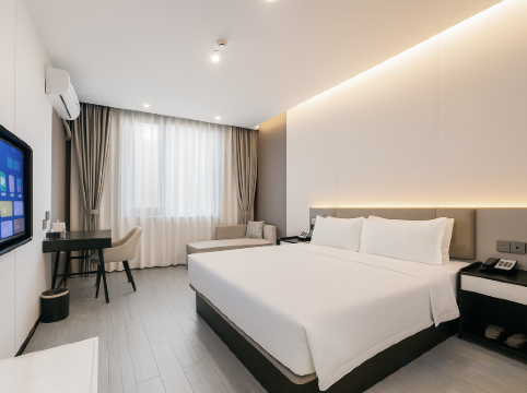 Oriental Hotel Room Type - Deluxe Queen Room