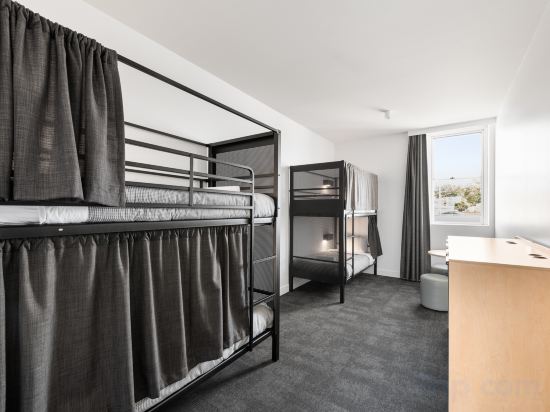 YHA Sydney Harbour Room Type - Entire 4 Share With Ensuite