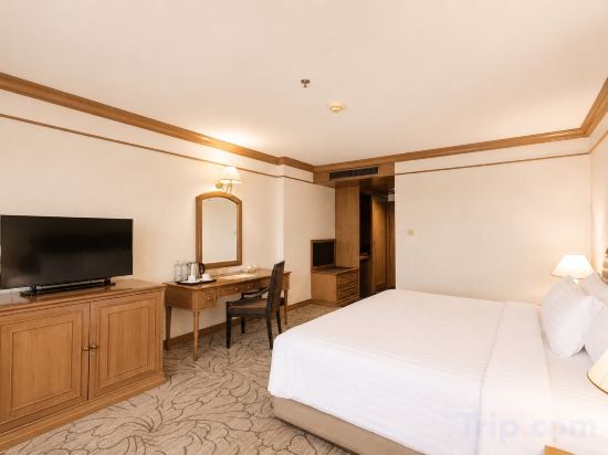 Twin Lotus Hotel Room Type - Superior King Room