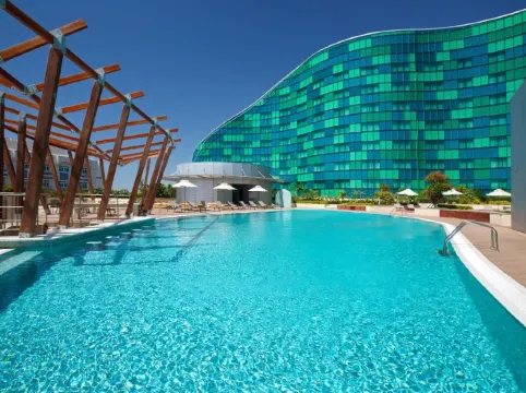 阿布扎比艾爾瓦赫達千禧飯店