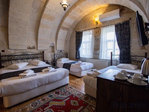 Century Cave Hotel Room Type - Quadruple Room