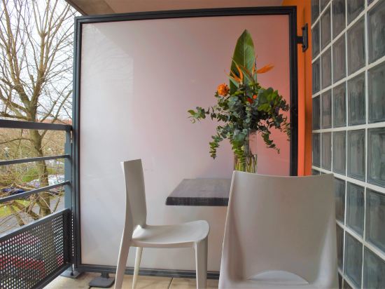 Adonis Paris Sud Room Type - Studio Apartment with Balcony