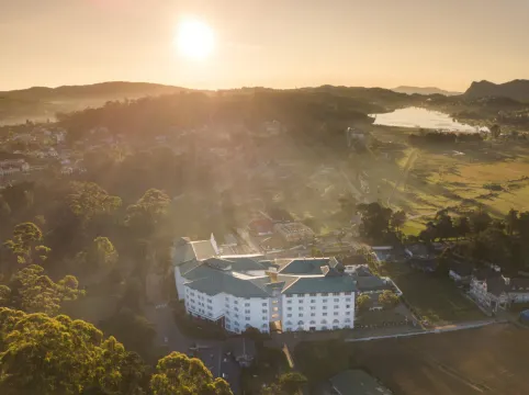 阿拉利亞綠城飯店