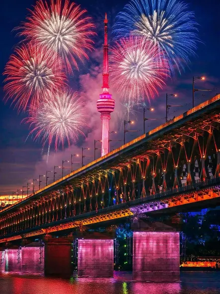 Elong R.YUN Hotel (Wuhan Dazhi Road Subway Station Jianghan Road Pedestrian Street)