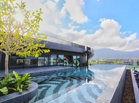 Blu Monkey Hub and Hotel Laguna, Bangtao Phuket