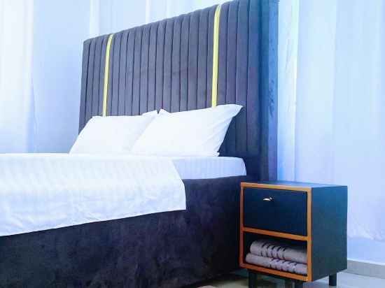 La Casa De Papel Apartment by Monalisa Room Type - Cozy 2-bedroom And 1-living Room Suite