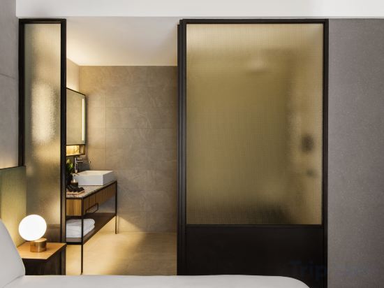 The Warehouse Hotel