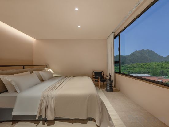 DOPO HOMESTAY Room Type - Suite - Courtyard-View