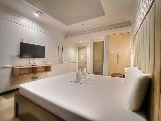S and M Hotel - Mandaue Room Type - King Bed