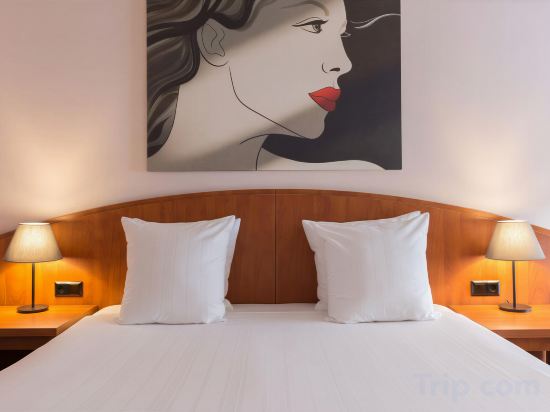 Leonardo Hotel Utrecht City Center Room Type - Comfort Room 1 Double Bed