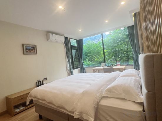 Shengshui Lianting Hostel Room Type - Chunlin Cool Summer | Mountain-View King Room