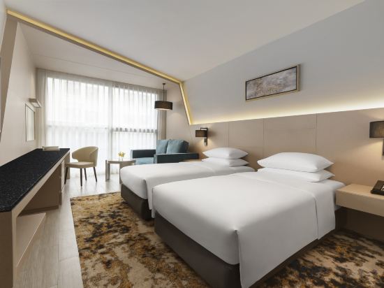 Hyatt Place Bangkok Sukhumvit 1 Room Type - 2 Single Beds with Sofa Bed