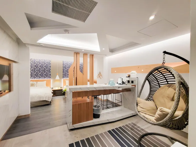 CHECK inn Taichung Zhongshan