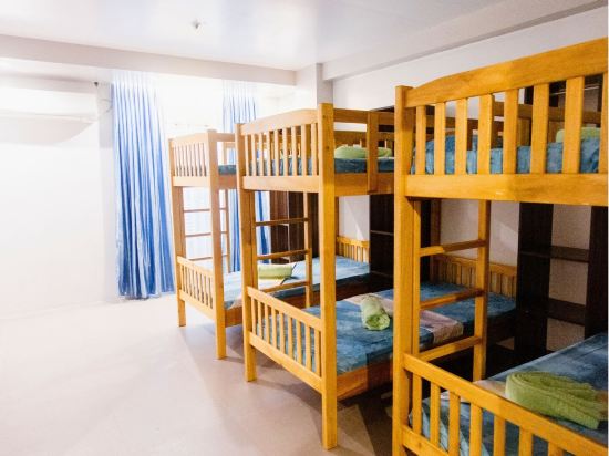 ARC Homes Hotel Panglao powered by Cocotel - Tap to explore photos
