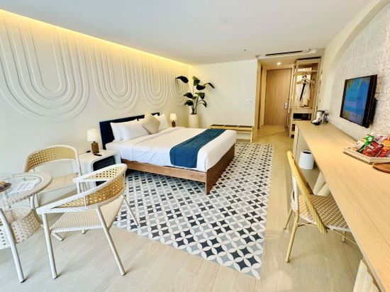 Ondus Boracay Resort Room Type - Signature King