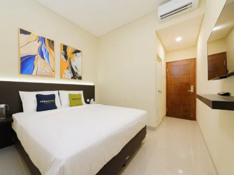 Urbanview Hotel Vineyard Inn