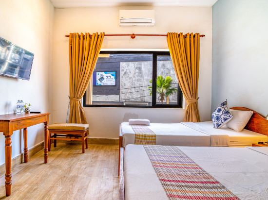 Bakong Hotel Room Type - Standard Twin Room